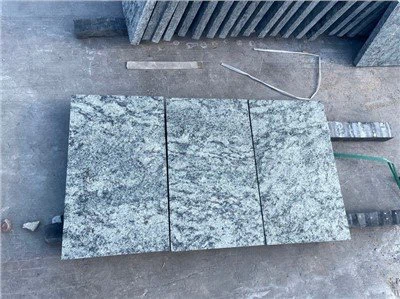 Granit vert olive pour revêtement de sol