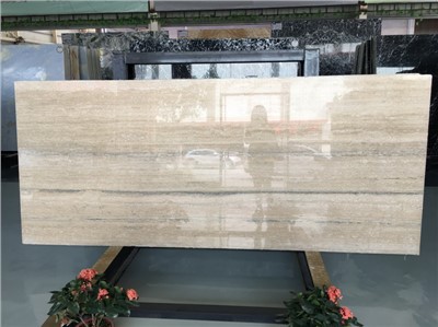 Dalles de travertin argenté